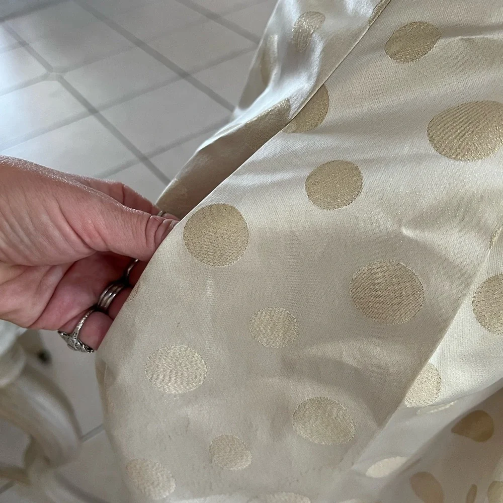 Eliza J gold polkadot skirt with pockets - Picture 3 of 6